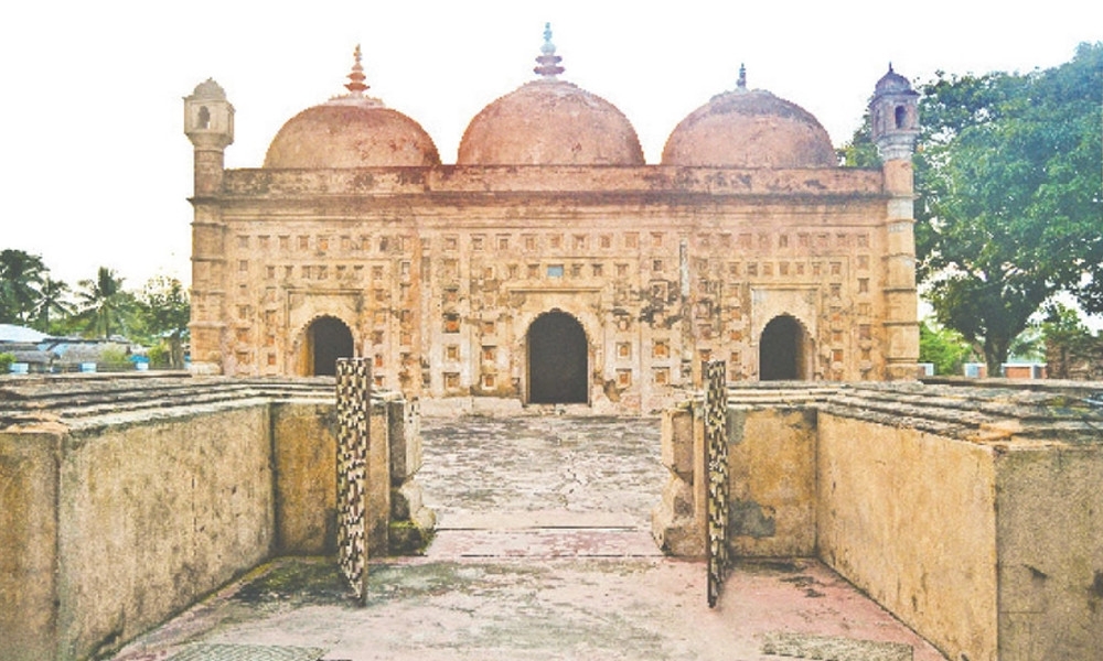 দিনাজপুরের যে মসজিদ নির্মাণ করেছিলেন আরব কারিগররা