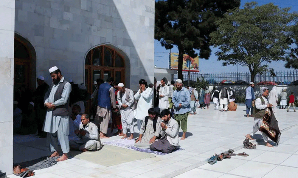 আফগানিস্তানে মসজিদে বন্দুকধারীর হামলায় নিহত ৬